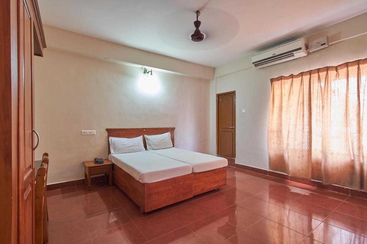 Shalimar Metro Hotel Kochi Exterior photo